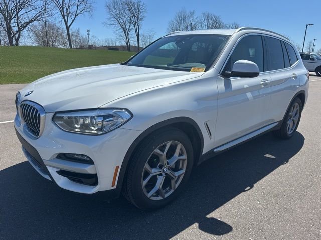 Used 2021 BMW X3 xDrive30i w/ Premium Package AWD/4WD image 2