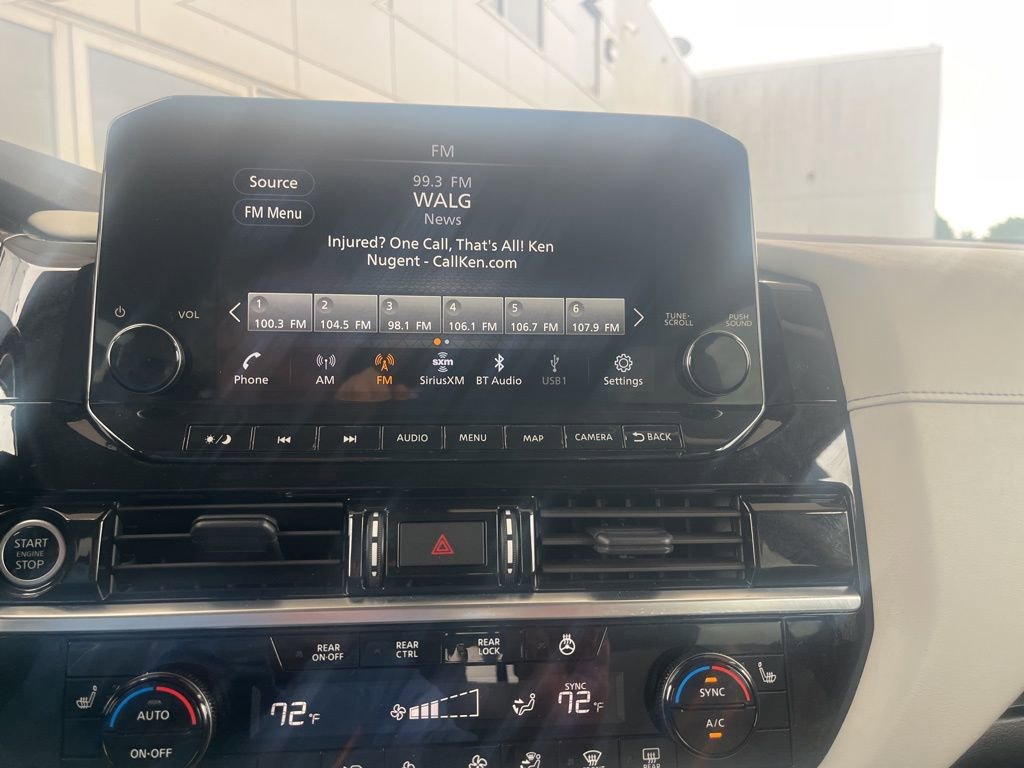 Used 2023 Nissan Pathfinder SL w/ Lighting Package (N92) image 13