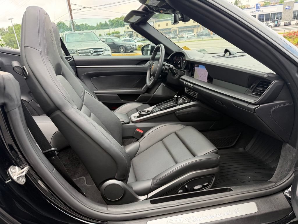 Used 2022 Porsche 911 Carrera 4S AWD/4WD image 28