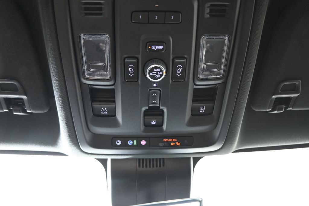 Used 2023 Chevrolet Tahoe Premier w/ Premium Package 2 AWD/4WD image 35