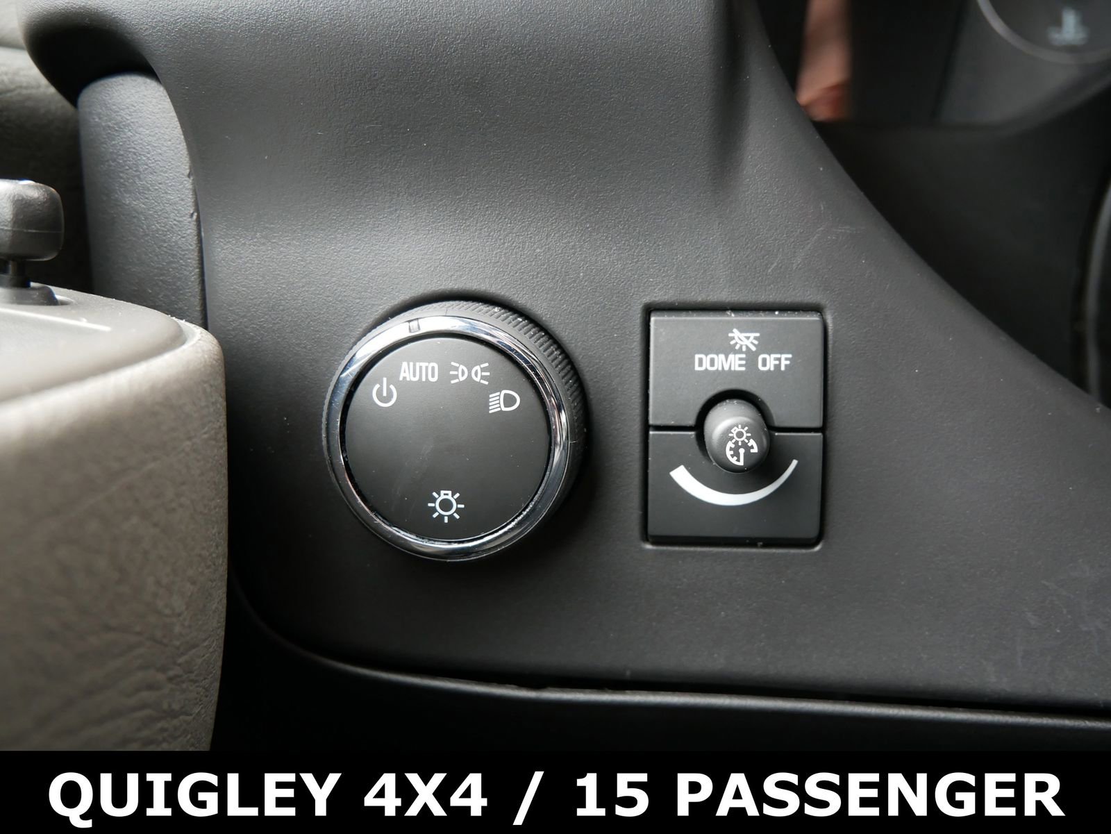 Used 2024 Chevrolet Express 3500 LT w/ LT Preferred Equipment Group image 24