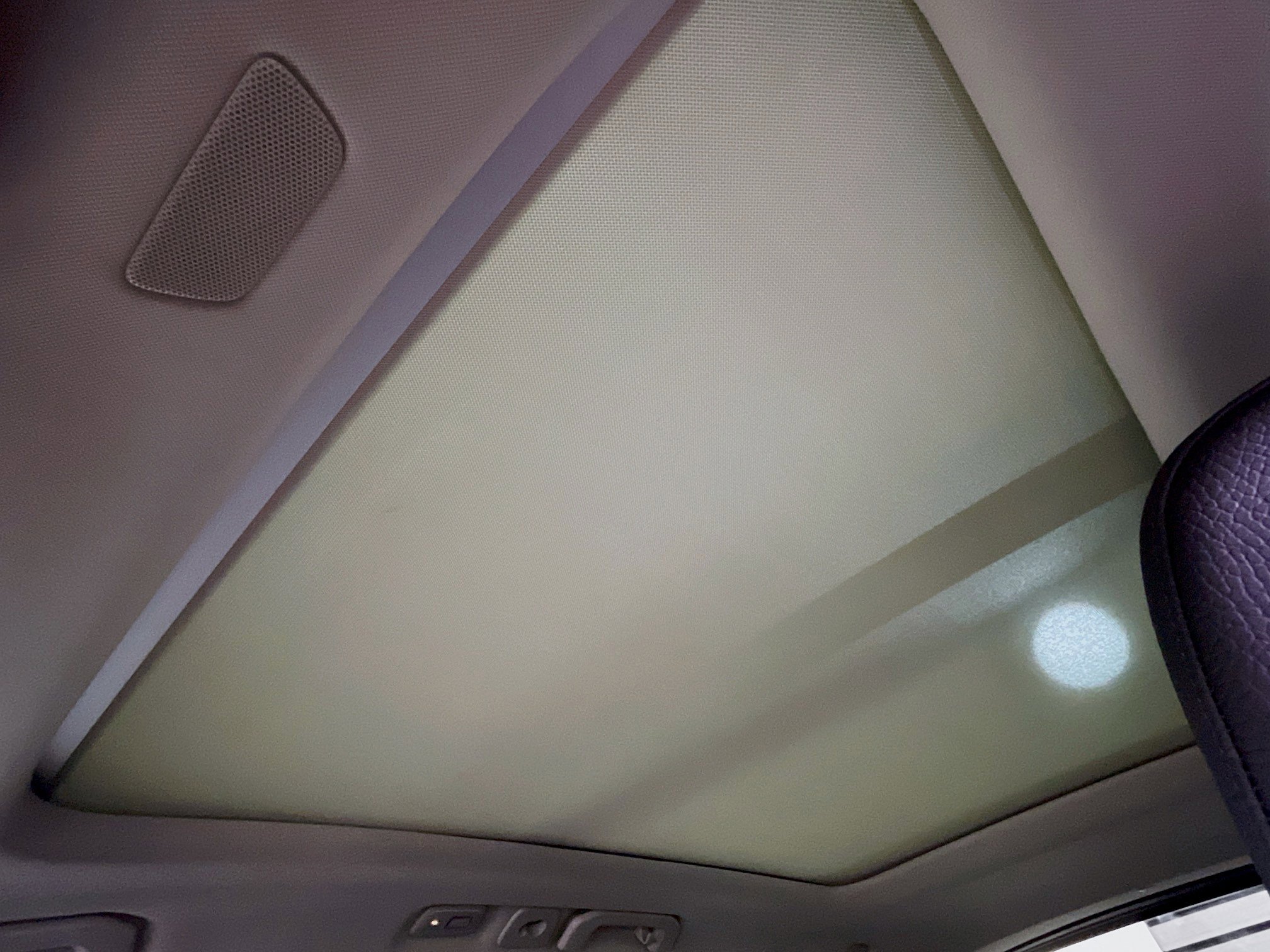 Used 2023 Volvo XC60 T8 Plus image 26