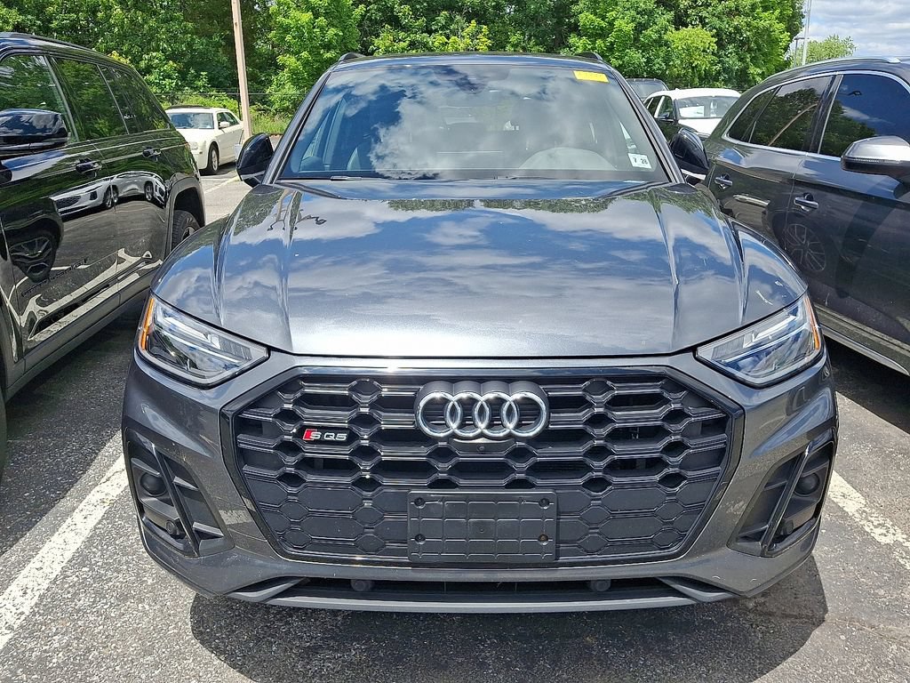 Certified 2023 Audi SQ5 Premium Plus w/ Premium Plus Package AWD/4WD image 2