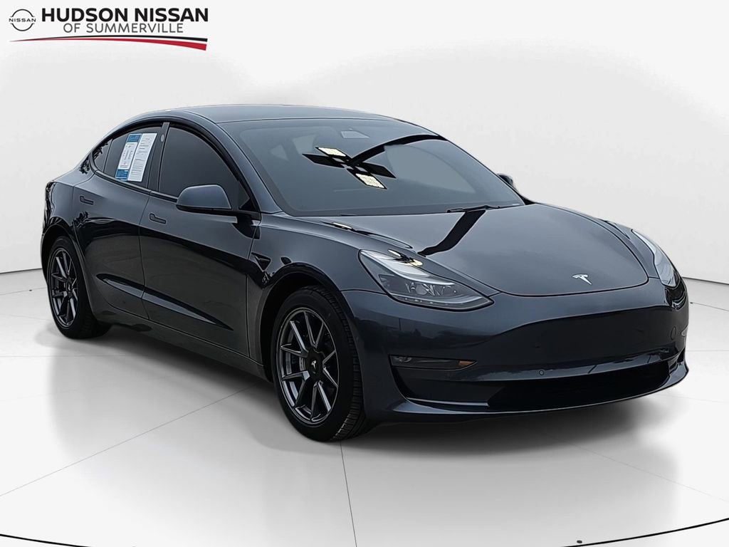 Used 2022 Tesla Model 3 Long Range image 1