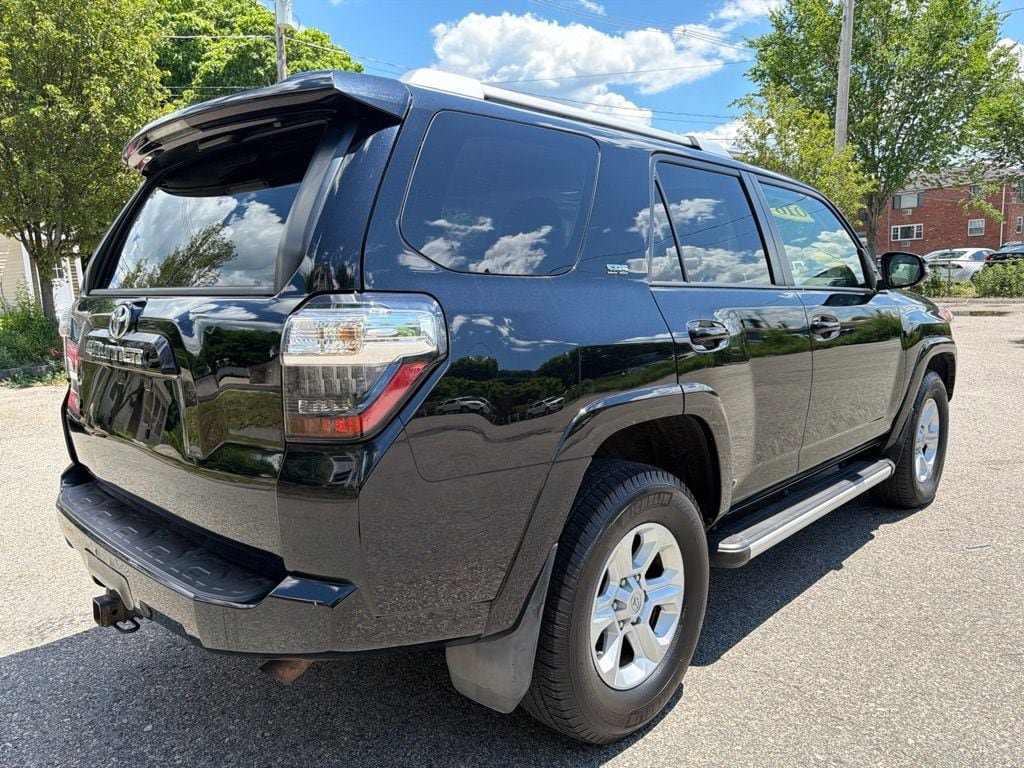 Used 2016 Toyota 4Runner SR5 Premium AWD/4WD image 5