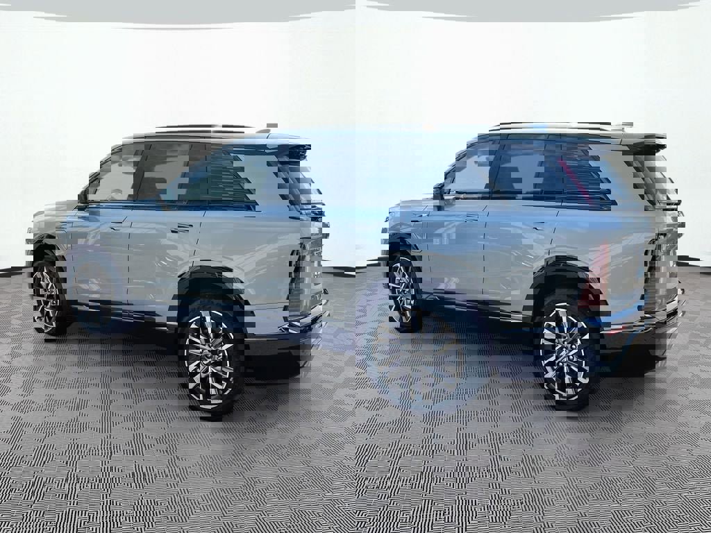 New 2026 Cadillac Vistiq Sport w/ LPO, Floor Liner Package image 7