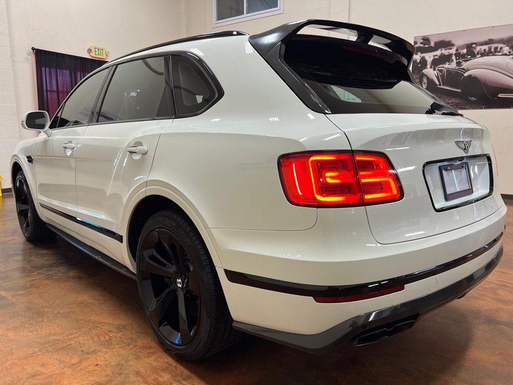 Used 2019 Bentley Bentayga image 9