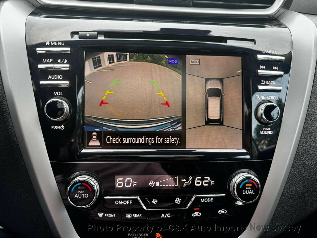 Used 2020 Nissan Murano SL w/ Moonroof Package AWD/4WD image 25