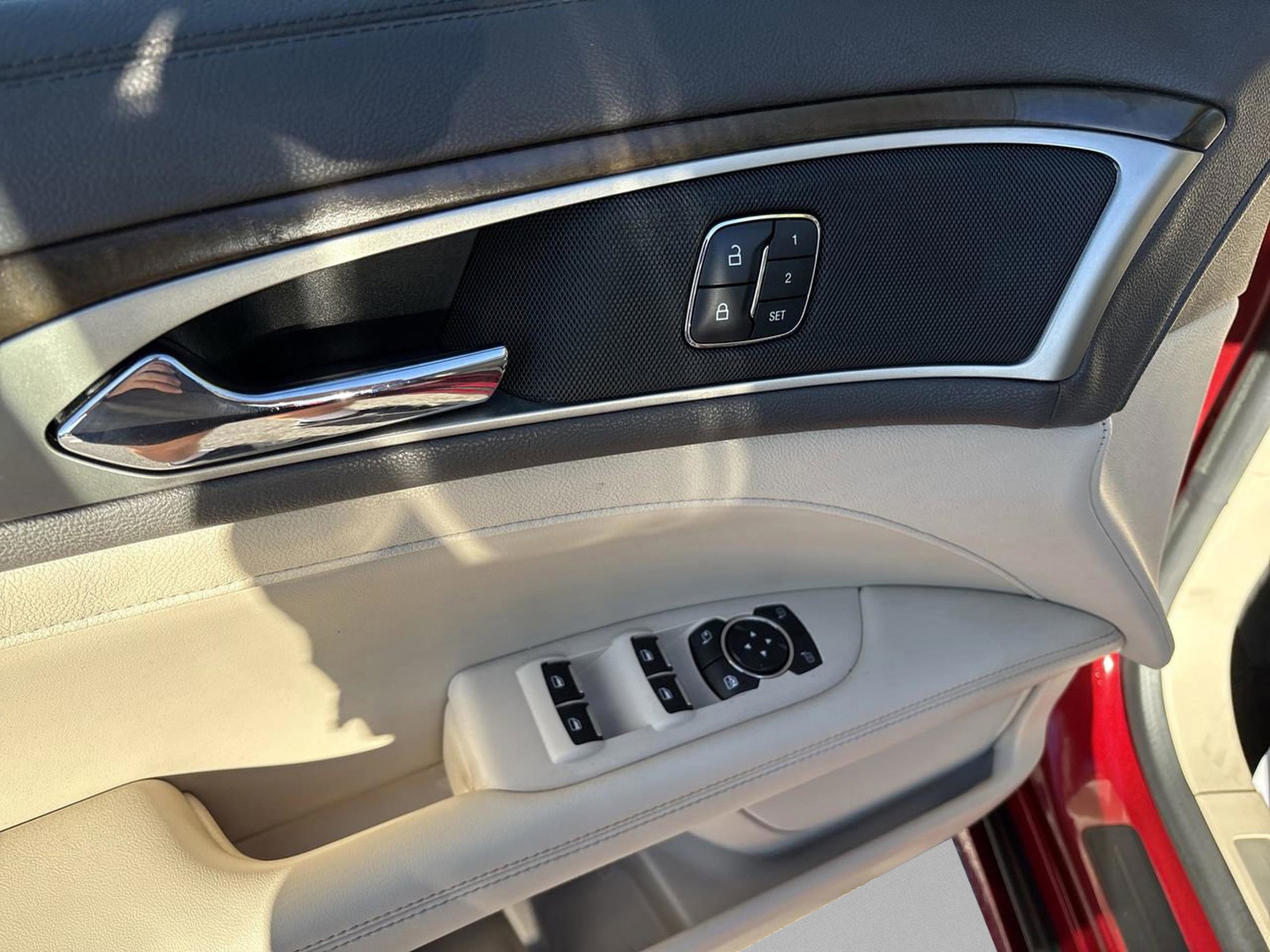 Used 2017 Lincoln MKZ Select FWD image 17