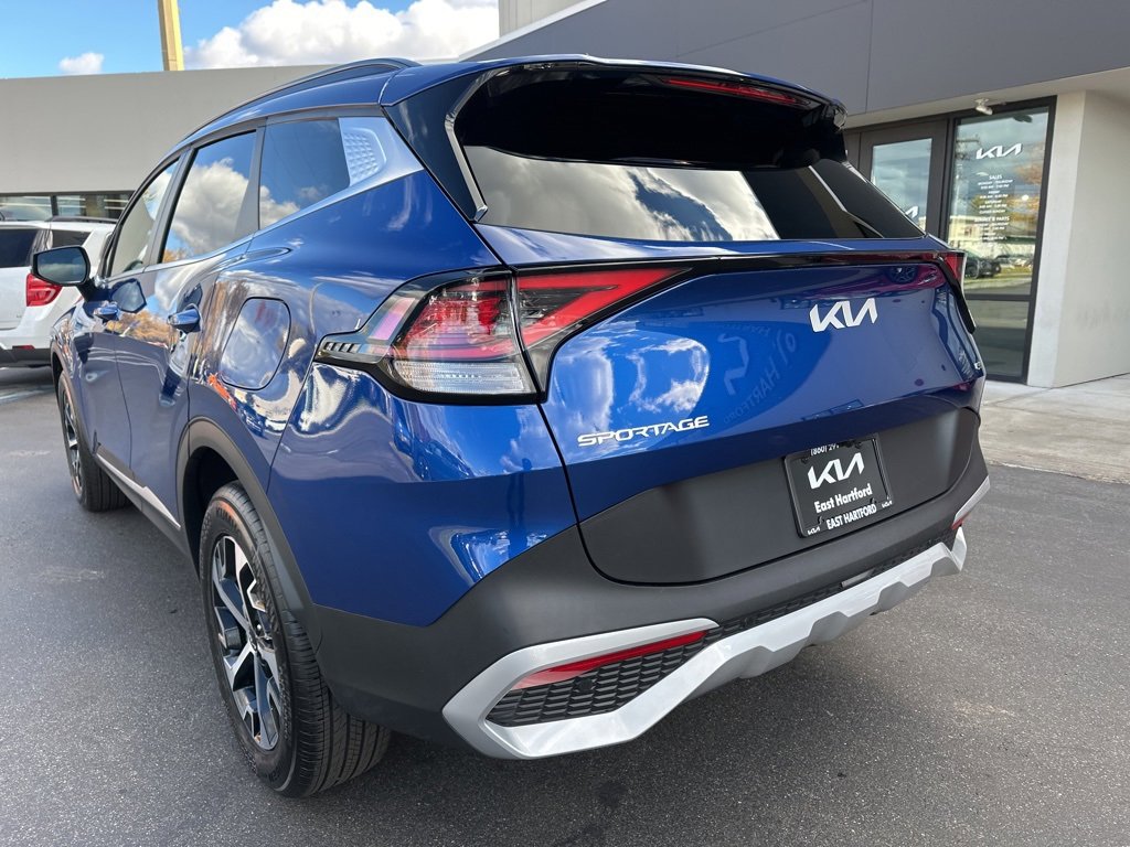 Used 2025 Kia Sportage EX w/ Premium Package image 9