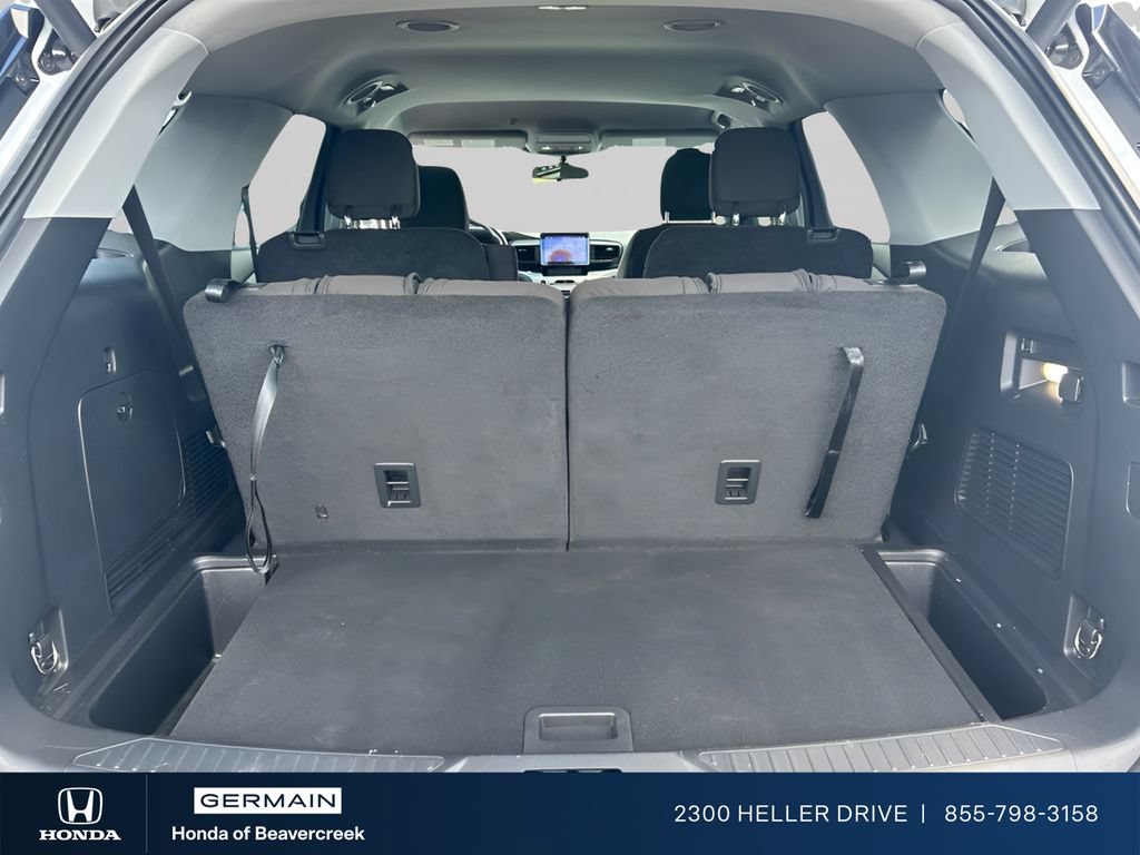 Used 2022 Ford Explorer XLT w/ Class IV Trailer Tow Package AWD/4WD image 31
