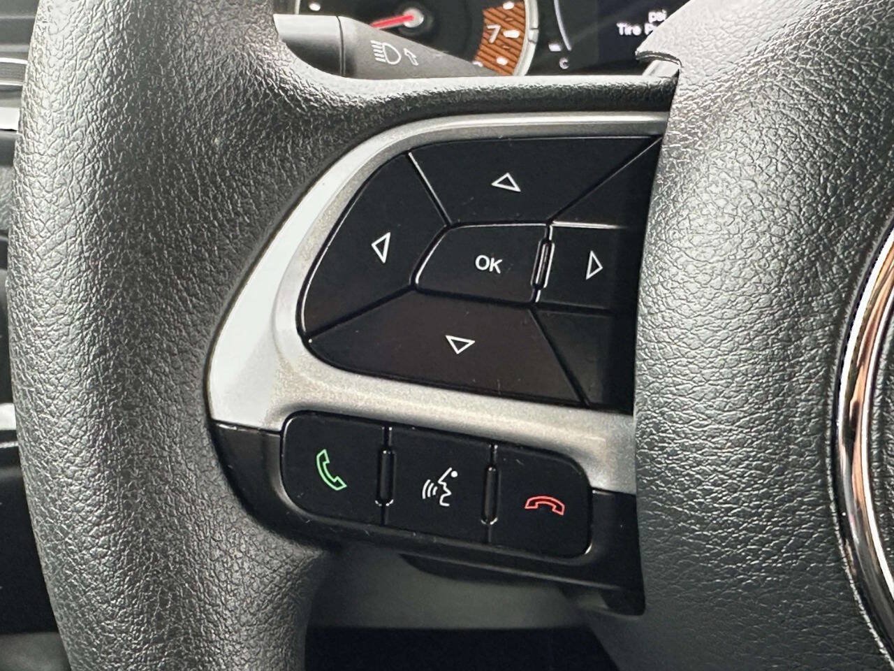 Used 2020 Jeep Renegade Sport w/ Sport Appearance Group AWD/4WD image 27