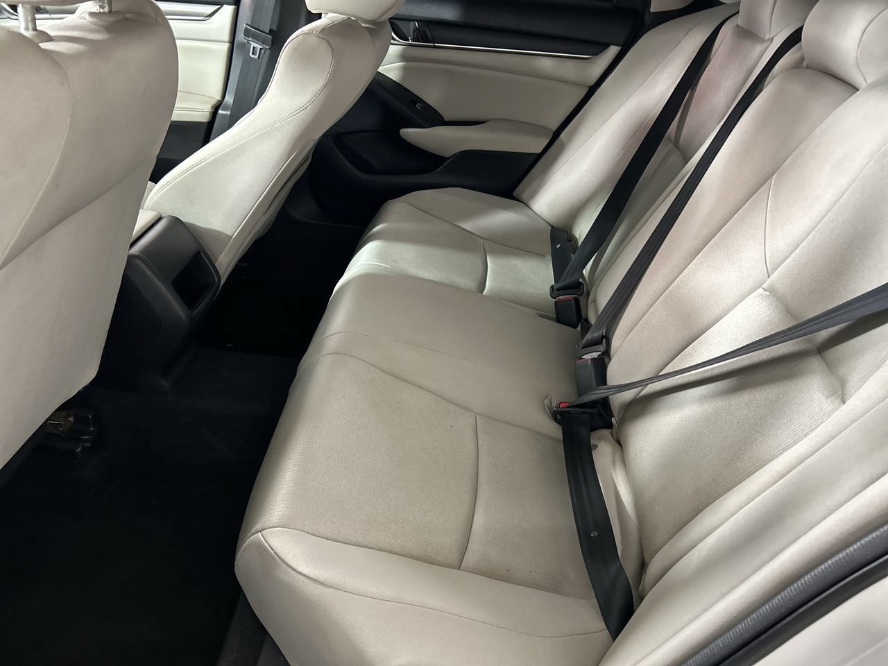 Used 2018 Honda Accord LX image 23