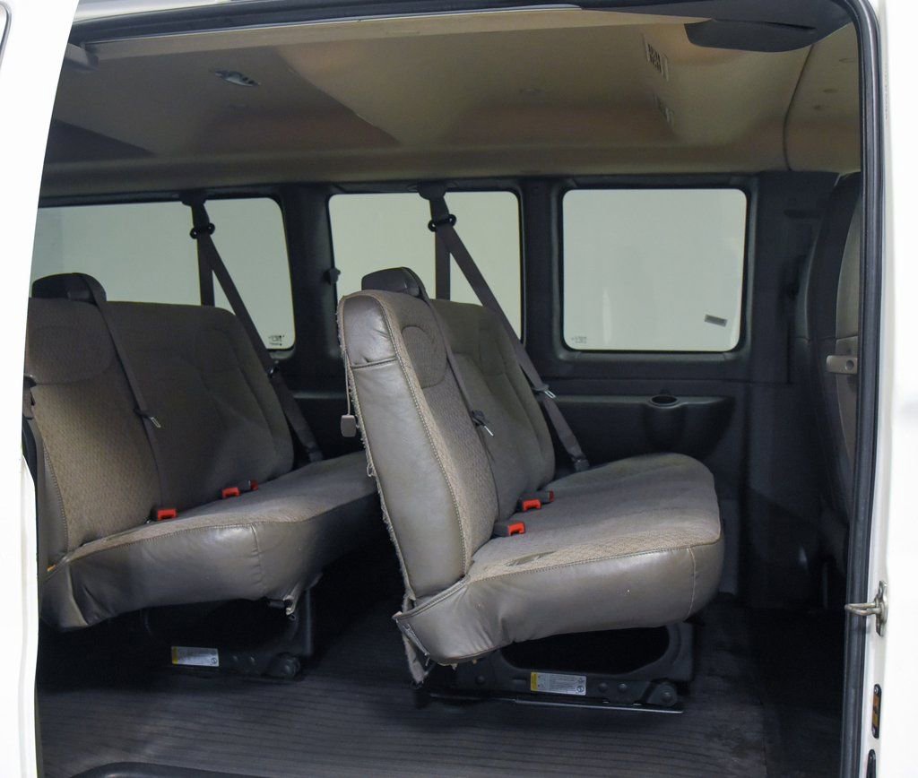 Used 2023 Chevrolet Express 3500 LS image 4