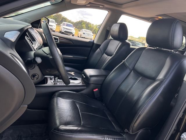 Used 2017 Nissan Pathfinder Platinum FWD image 12