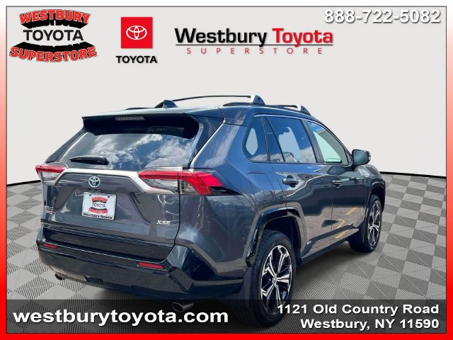 Used 2024 Toyota RAV4 XSE w/ Weather Package AWD/4WD image 6