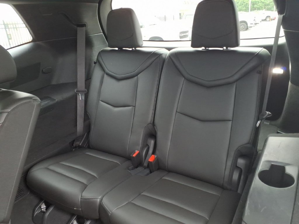 Used 2023 Cadillac XT6 Luxury AWD/4WD image 17