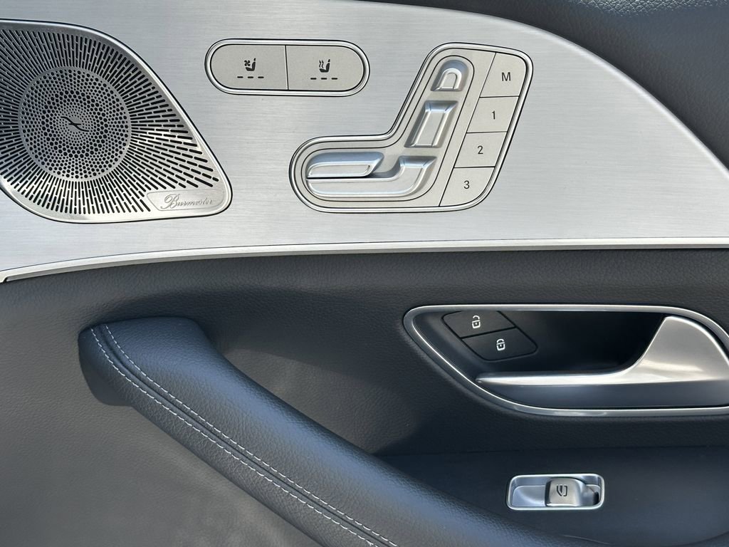 Certified 2025 Mercedes-Benz GLS 450 4MATIC image 17