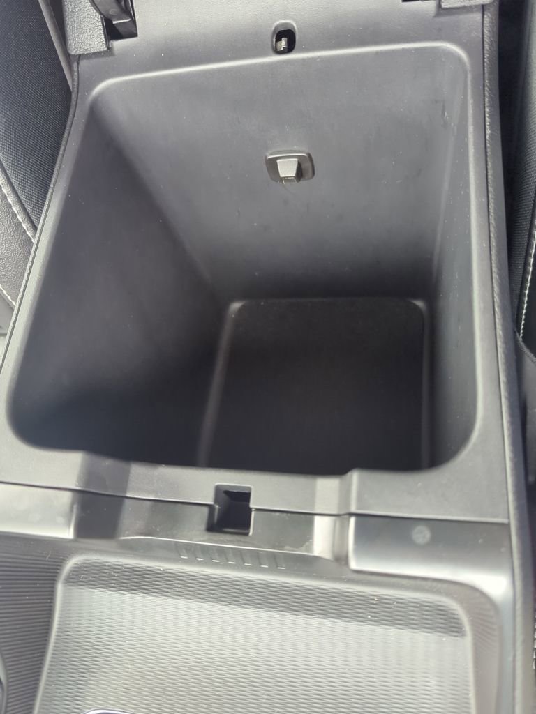 Used 2024 Jeep Grand Cherokee Limited image 41