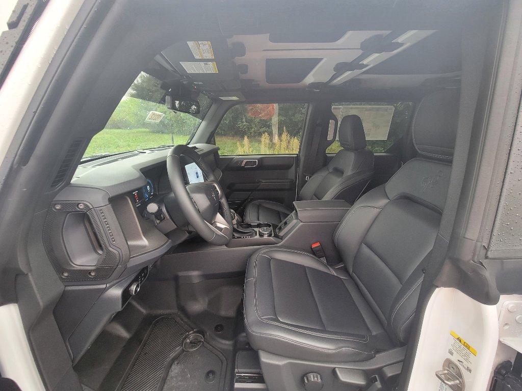 New 2025 Ford Bronco Badlands image 18