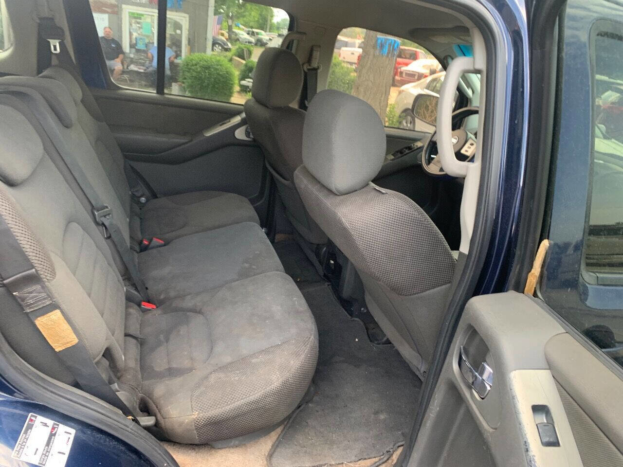 Used 2009 Nissan Pathfinder S image 17