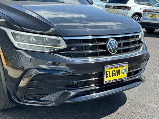 Used 2024 Volkswagen Tiguan SE R-Line AWD/4WD image 9
