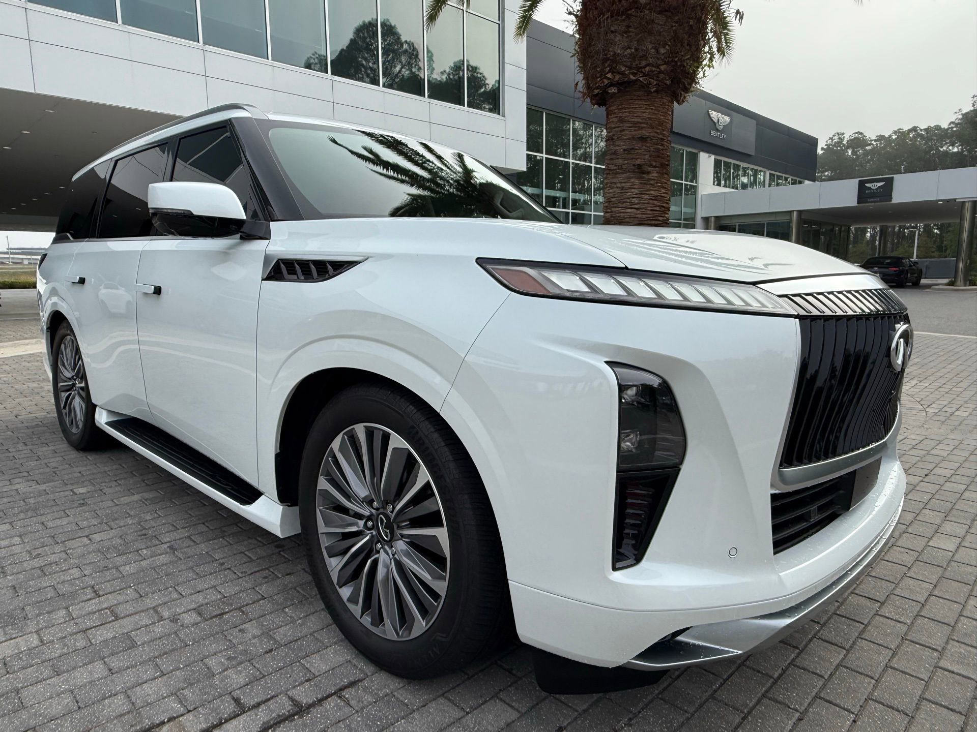 Used 2025 INFINITI QX80 Luxe image 7