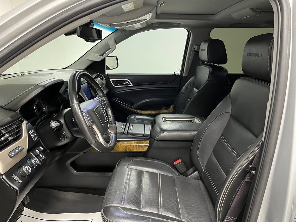 Used 2017 GMC Yukon XL Denali w/ Open Road Package AWD/4WD image 21