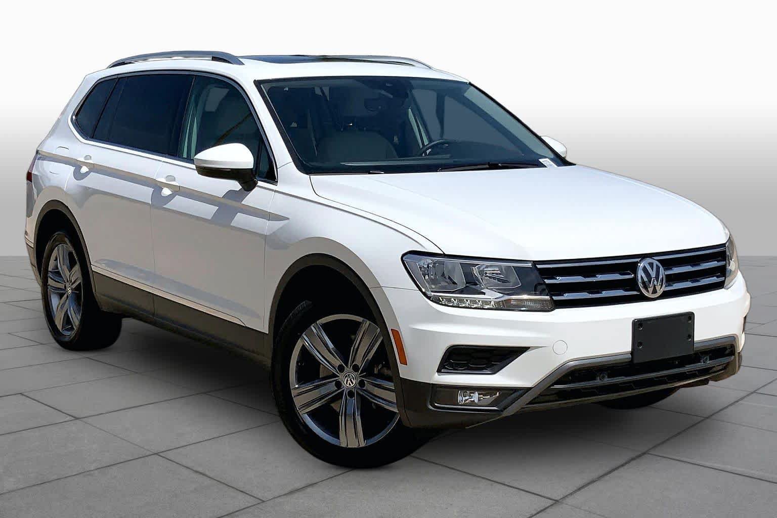 Used 2020 Volkswagen Tiguan SEL w/ 3rd Row Seat Package AWD/4WD image 3