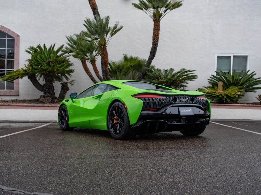 New 2026 McLaren Artura RWD image 33
