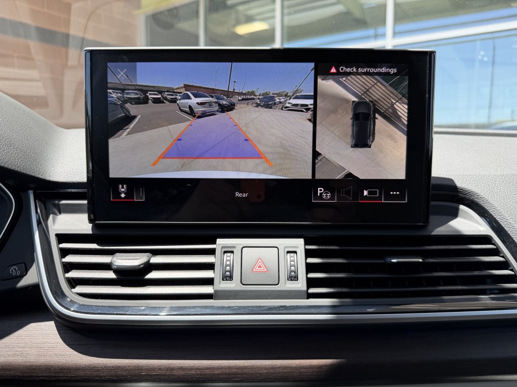 Used 2024 Audi Q5 e Prestige w/ Prestige Package AWD/4WD image 24
