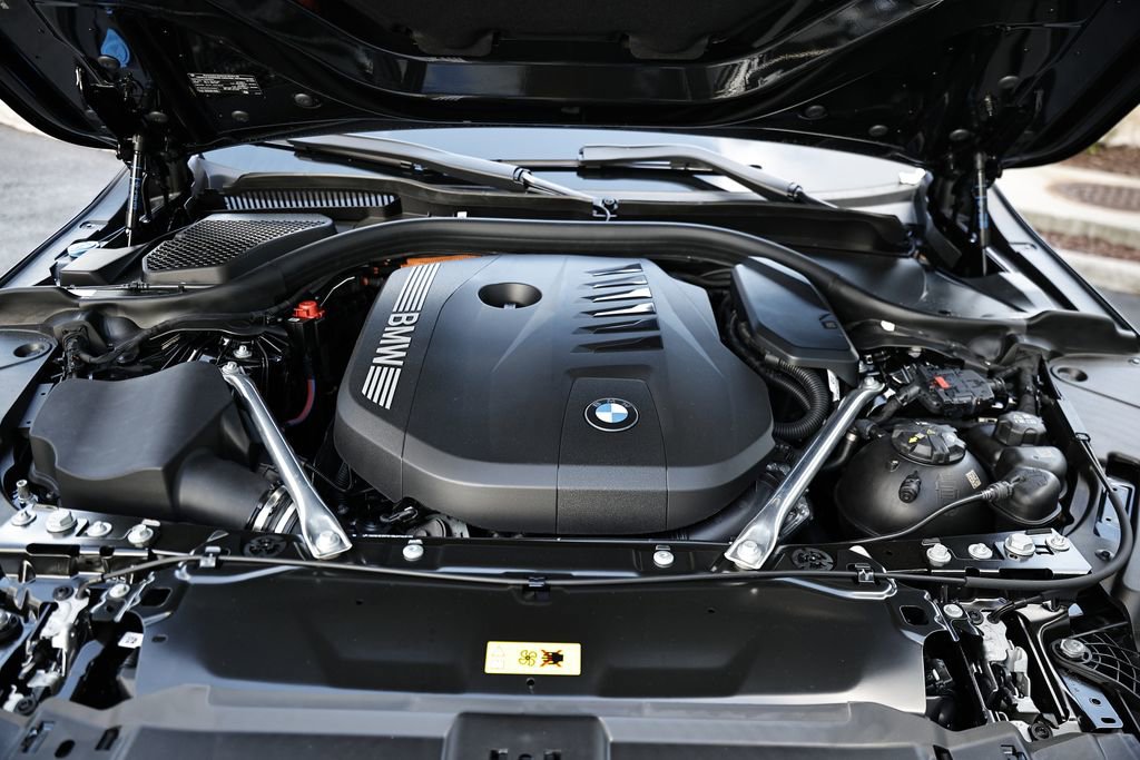 New 2026 BMW 550e xDrive w/ Executive Package AWD/4WD image 34