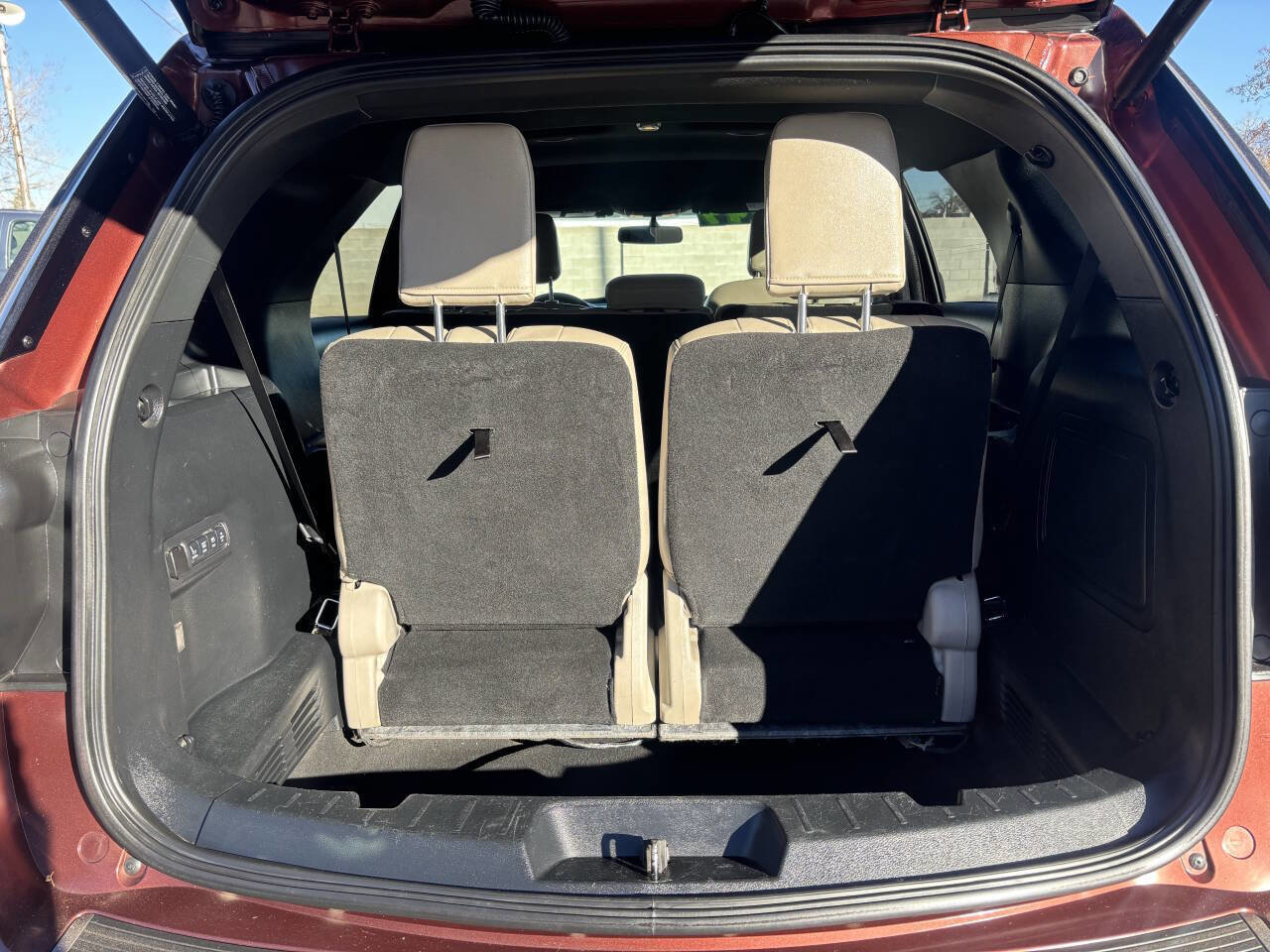 Used 2018 Ford Explorer Limited image 25