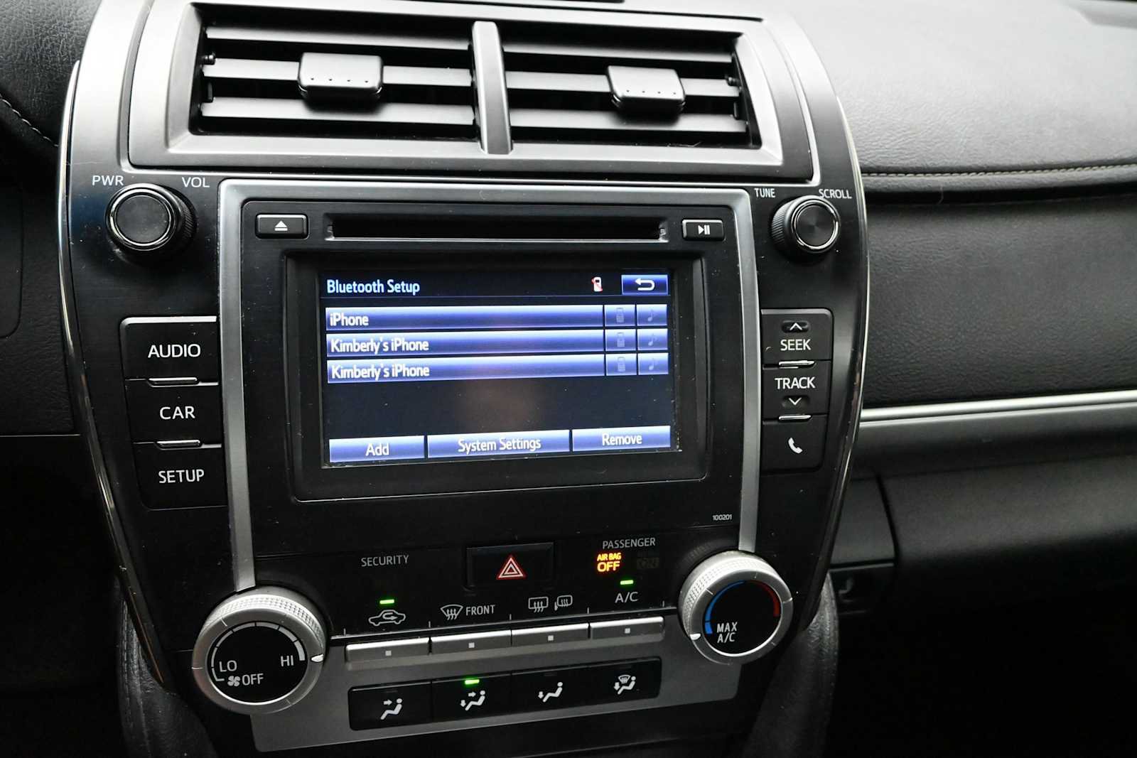 Used 2014 Toyota Camry SE FWD image 25