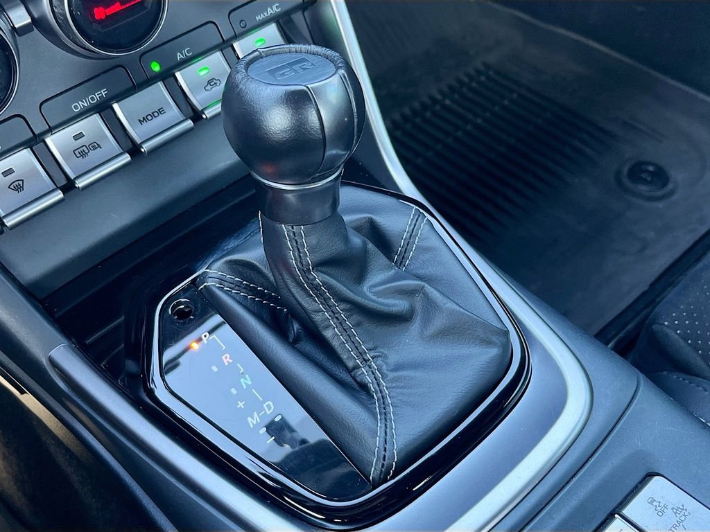 Used 2025 Toyota GR86 Premium w/ ALL Weather Mat Package (TMS) RWD image 16