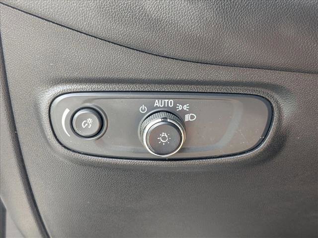 Used 2021 Chevrolet Equinox LS w/ LS Convenience Package FWD image 14