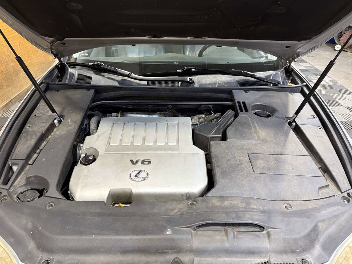 Used 2010 Lexus ES 350 image 28