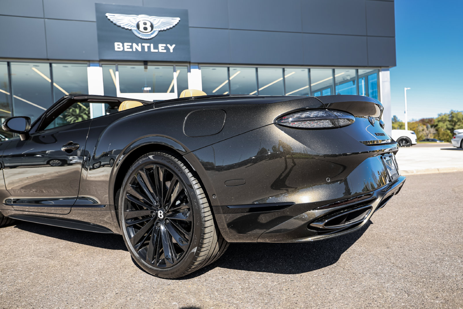 Certified 2025 Bentley Continental GT Speed AWD/4WD image 9