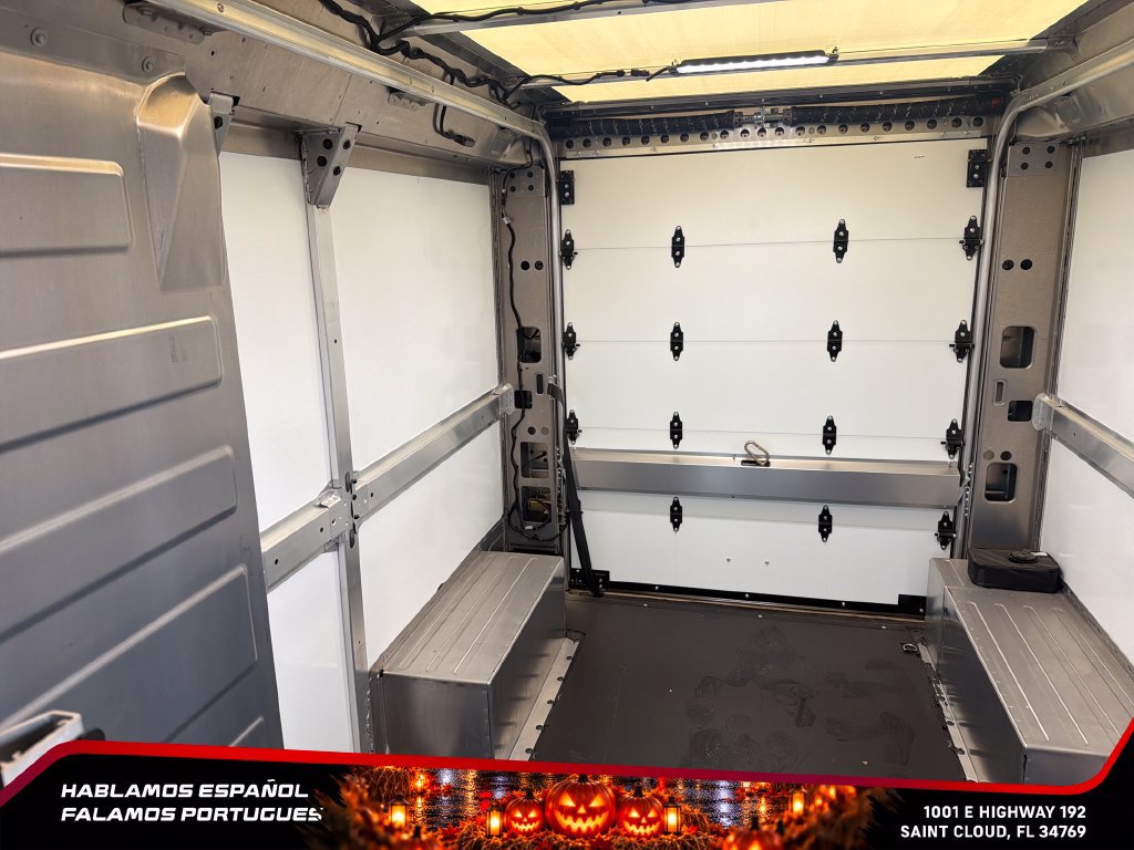 Used 2024 Chevrolet Brightdrop 400 w/ Commercial Equipment Package AWD/4WD image 22