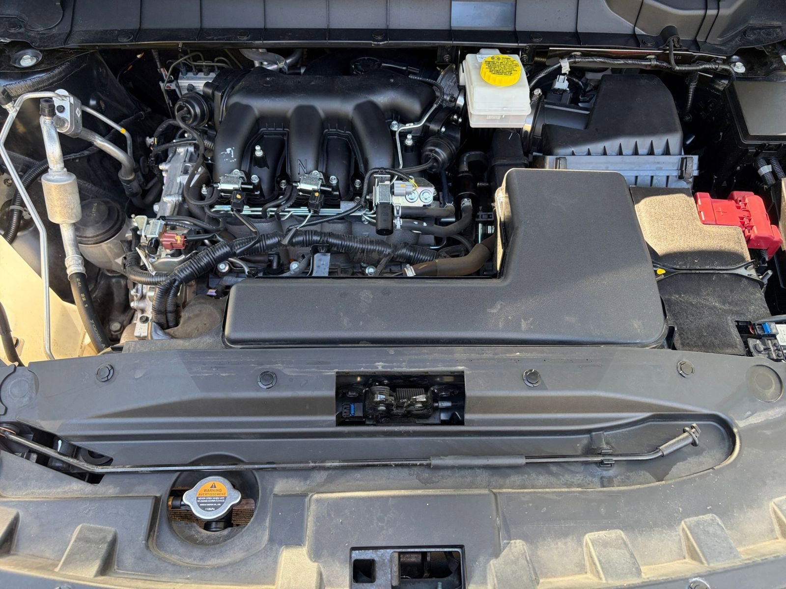 Used 2025 Nissan Pathfinder SV image 31
