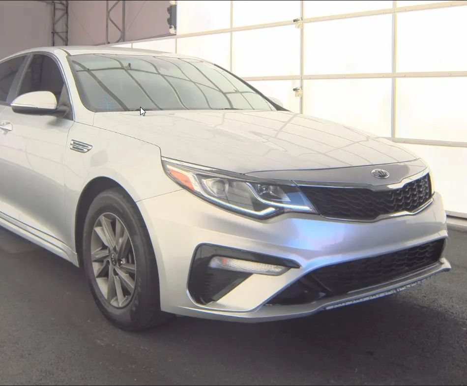 Used 2020 Kia Optima LX FWD image 3