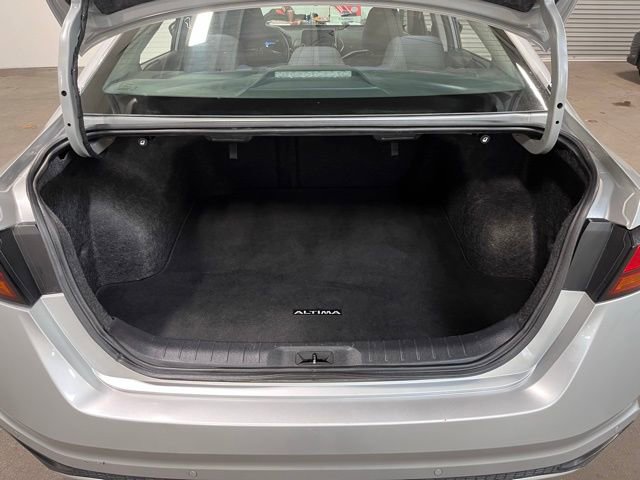 Used 2023 Nissan Altima 2.5 SV image 16