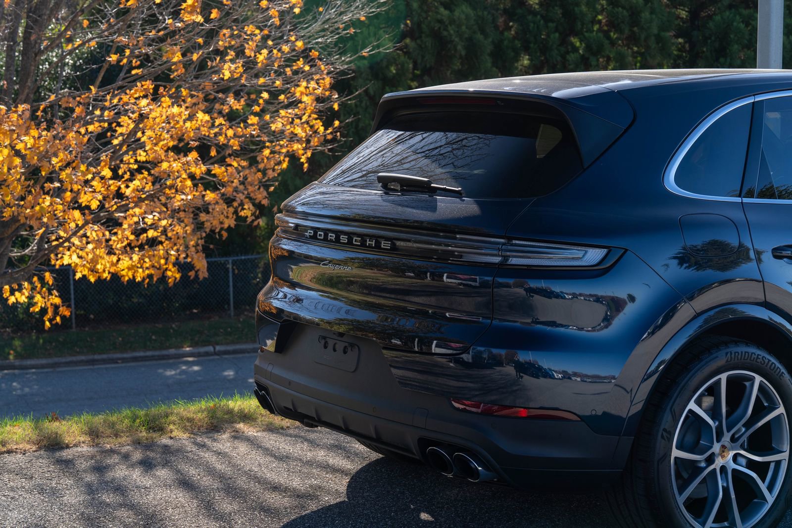 Used 2025 Porsche Cayenne image 13