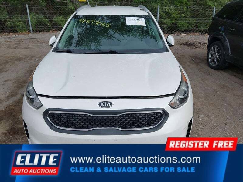 Used 2017 Kia Niro LX FWD image 12