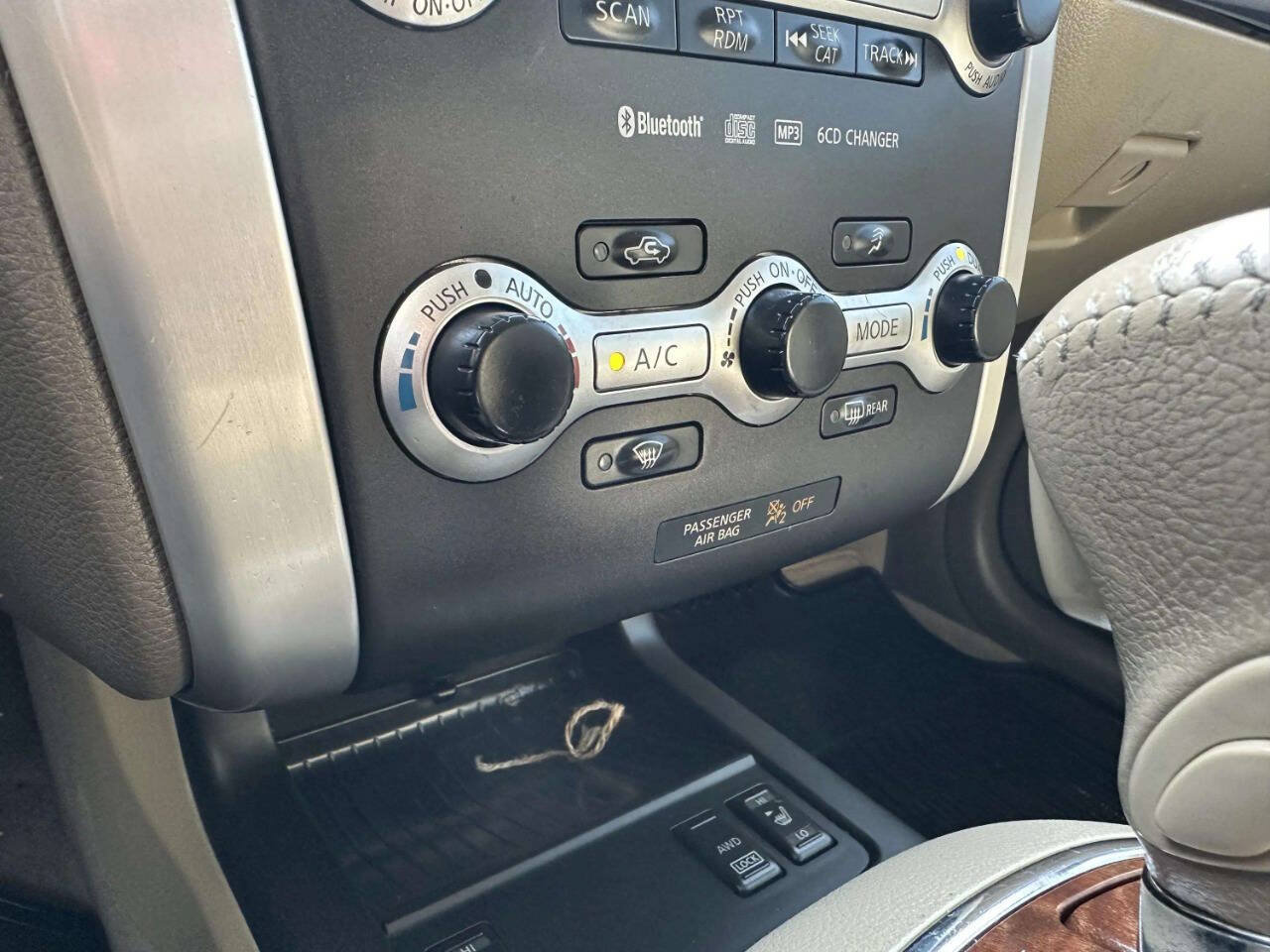 Used 2010 Nissan Murano LE AWD/4WD image 32