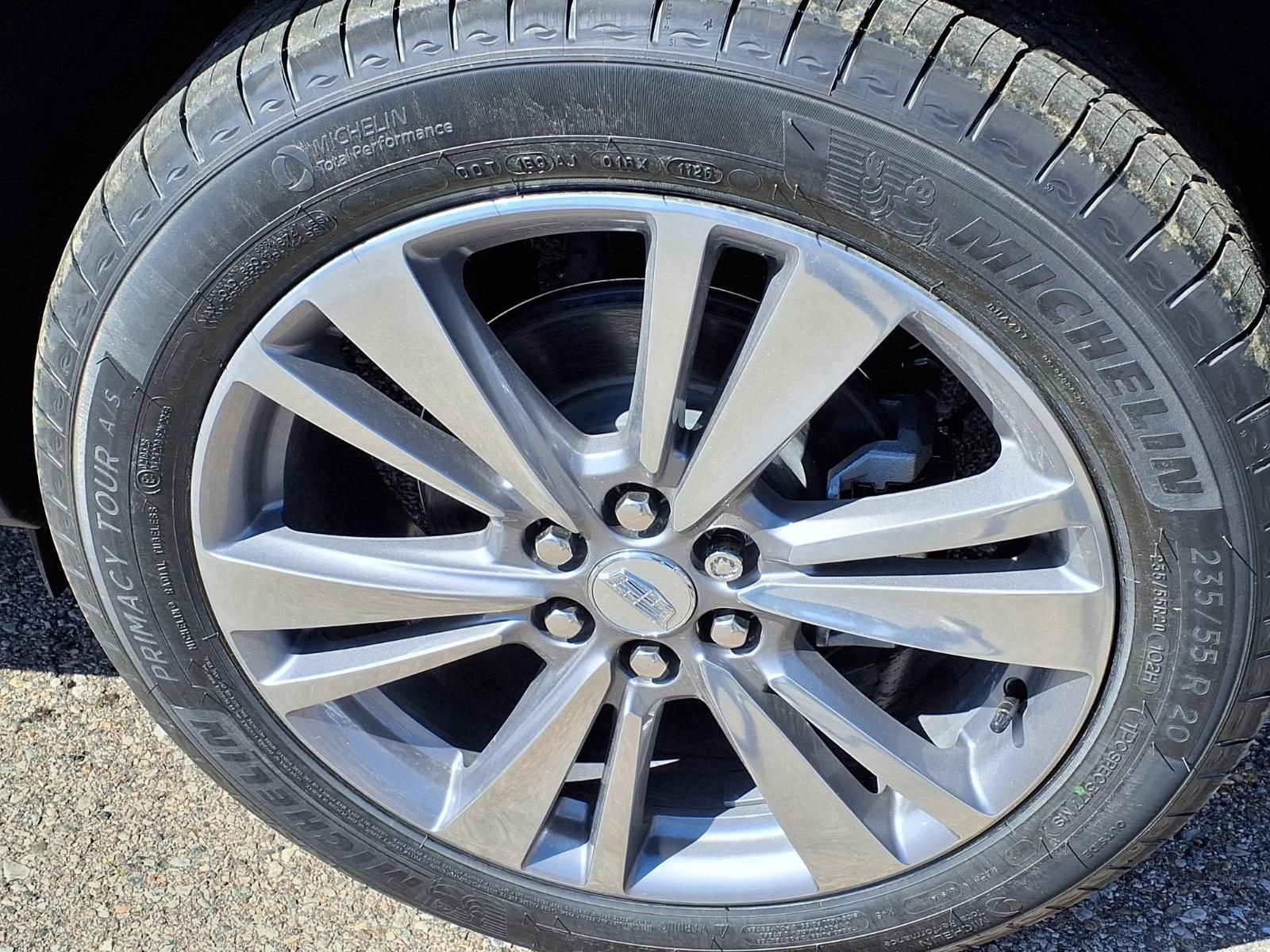 New 2026 Cadillac XT5 Premium Luxury w/ LPO, Floor Liner Package AWD/4WD image 7