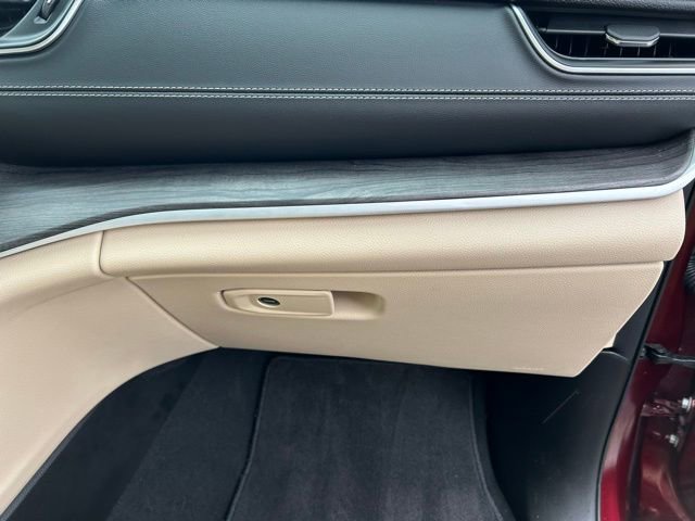 Used 2024 Jeep Grand Cherokee Limited w/ Luxury Tech Group II image 18