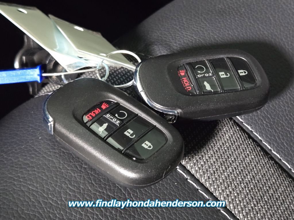 Certified 2025 Honda Pilot Touring image 32
