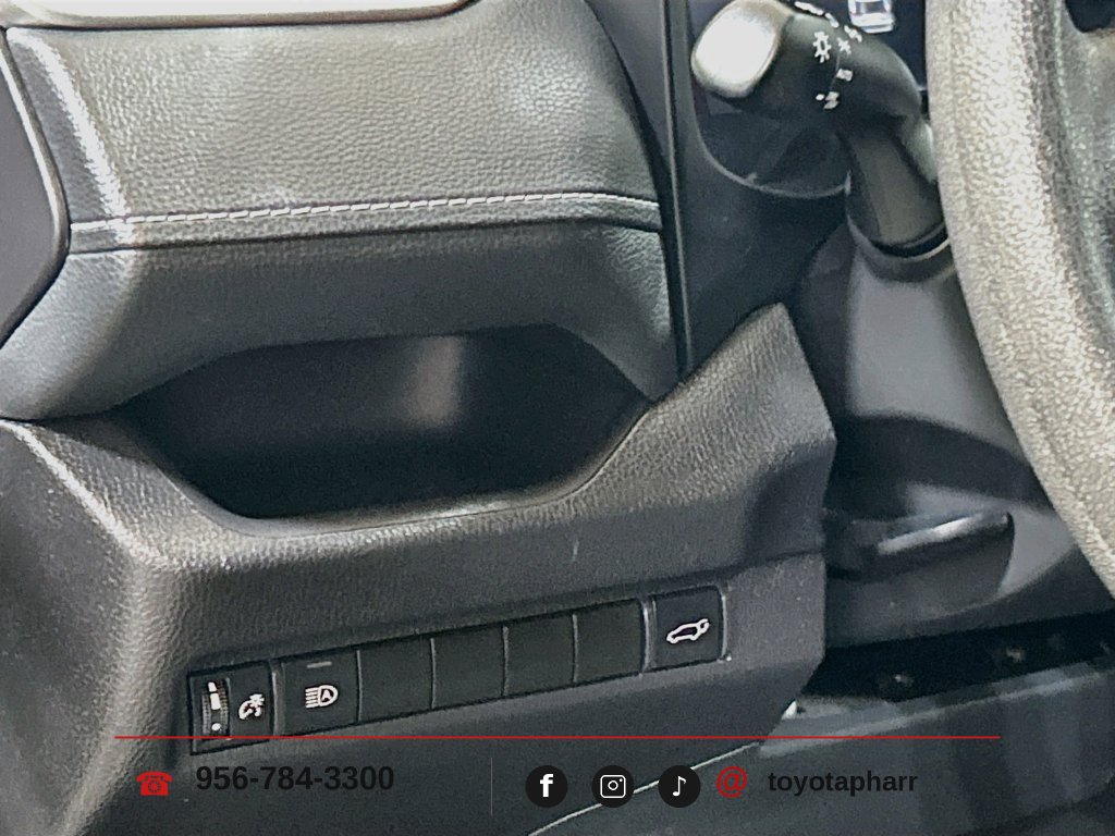 Used 2025 Toyota RAV4 XLE w/ Convenience Package FWD image 9