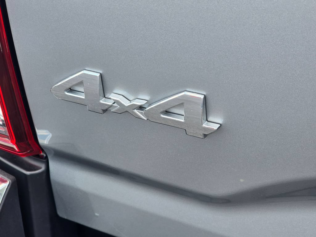 Certified 2023 Toyota Tacoma SR5 AWD/4WD image 13